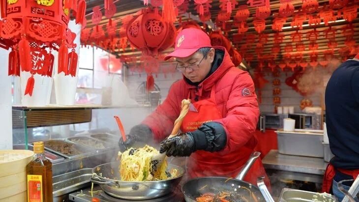 Цзяоцзы и гонконгские вафли можно попробовать на фестивале "Китайский Новый год" Цзяоцзы и гонконгские вафли можно попробовать на фестивале "Китайский Новый год"
