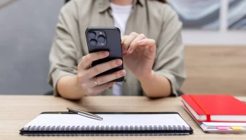 "Известия": в РФ могут сократить количество операторов связи