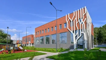 Владимир Ефимов: С начала года за счет городского бюджета в столице построили и реконструировали 14 