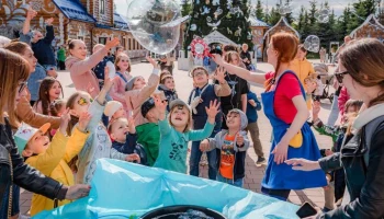 Новый сезон начнется в московской усадьбе Деда Мороза 1 мая