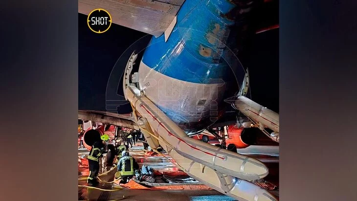 Причиной возгорания SSJ 100 в Анталье мог стать сильный удар о полосу при посадке Причиной возгорания SSJ 100 в Анталье мог стать сильный удар о полосу при посадке