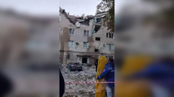 ТАСС: хлопок газа привел к разрушению двух этажей в жилом доме в Черкесске ТАСС: хлопок газа привел к разрушению двух этажей в жилом доме в Черкесске