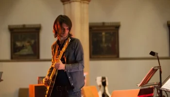 Variety: гитарист Radiohead Гринвуд потребовать удалить его музыку из фильма "Мелания"