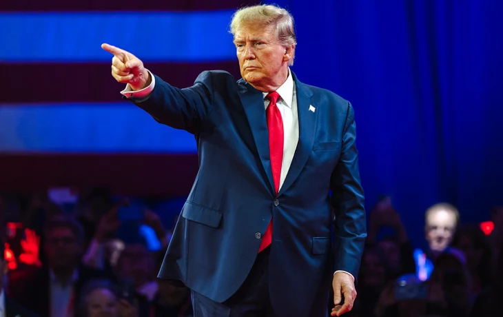 Трамп пригрозил Евросоюзу пошлинами за недостаточные закупки энергоресурсов Трамп пригрозил Евросоюзу пошлинами за недостаточные закупки энергоресурсов