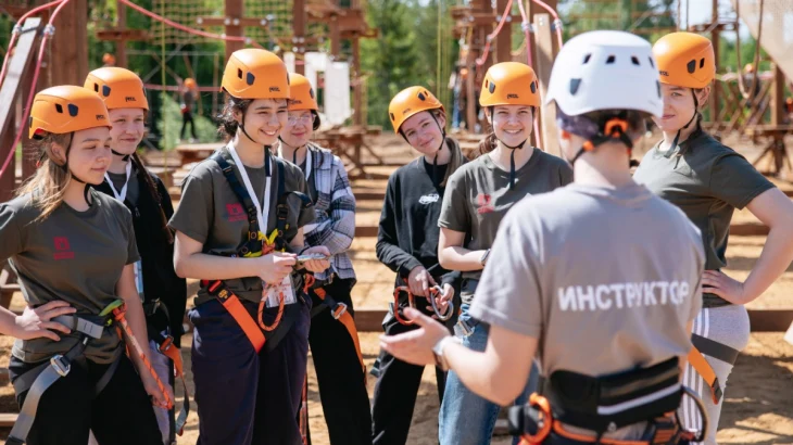 Начался отбор вожатых и педагогов для работы в спортивно-патриотических лагерях Москвы Начался отбор вожатых и педагогов для работы в спортивно-патриотических лагерях Москвы