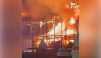 Два здания загорелись в Щербинке