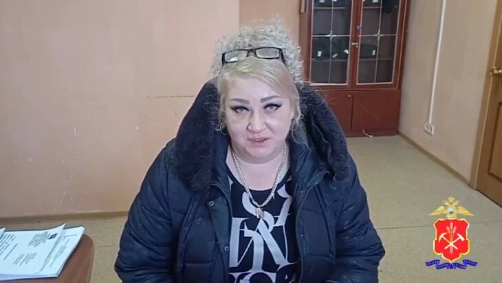 В Кузбассе женщина избила сковородой мужчину, который хотел украсть продукты В Кузбассе женщина избила сковородой мужчину, который хотел украсть продукты