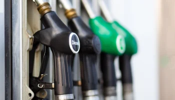 Вице-премьер РФ Новак призвал не допустить резкого роста цен на бензин