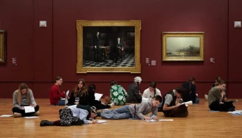 История искусств и страноведение: какие олимпиады ждут московских школьников в октябре