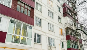 В жилом доме&nbsp;в районе Дмитровский в 2025 году произвели замену всего лифтового оборудования