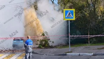 Пострадавший при прорыве трубы в Химках мужчина встал в кипяток обеими ногами