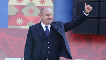 Тренер Черчесов высказался о коррупционном скандале в российском футболе