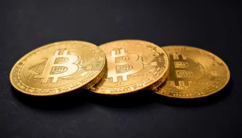 Биткоин взлетел выше 112 тысяч долларов, обновив исторический максимум