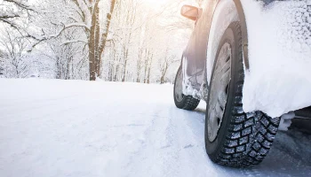 Столичным водителям посоветовали использовать транспорт из-за плохой погоды