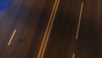 Последствия подтопления проезжей части в центре Москвы устранены