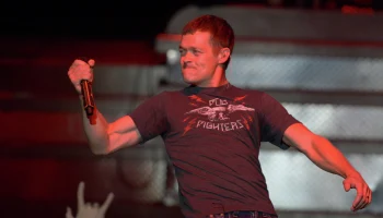 Вокалист группы 3 Doors Down Брэд Арнольд скончался в 47 лет