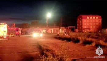 Крупный пожар произошел в промзоне в Челябинске