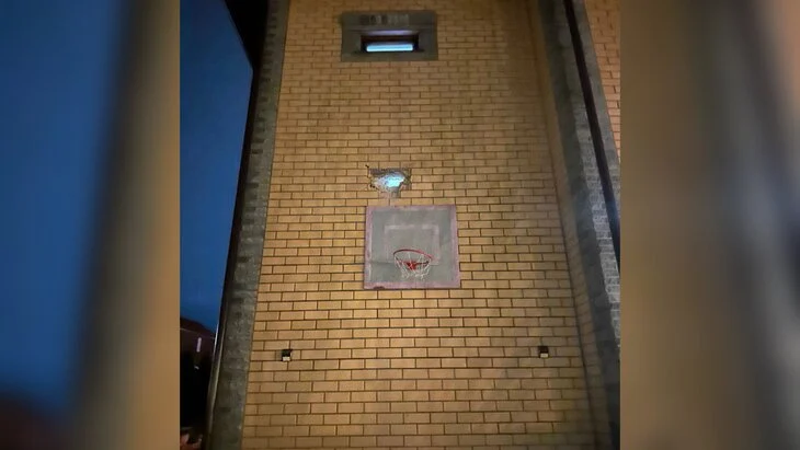 Украинский БПЛА сбит над Курском, пострадали четыре домовладения