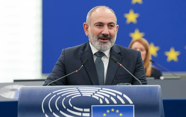 &laquo;Грапарак&raquo;: Пашинян поручил ведомствам наладить связи с Россией