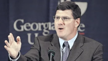 Экс-разведчик США Риттер заявил, что его не выпустили из&nbsp;США для&nbsp;участия в&nbsp;ПМЭФ