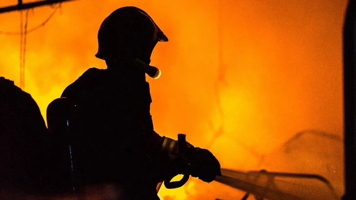 CNN Turk: пожар возник на горнолыжном курорте в Турции CNN Turk: пожар возник на горнолыжном курорте в Турции