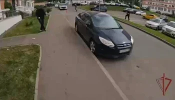 Один из обвиняемых в нападении на курьера в "Москве-Сити" знает, где похищенные деньги