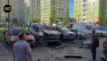 Два человека пострадали при взрыве автомобиля на севере Москвы