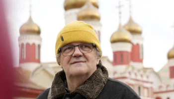 Режиссер Кустурица посетил кинопарк "Москино"