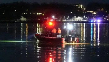 Спасатели обнаружили тела 28 погибших в авиакатастрофе над Вашингтоном