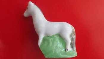 Московские археологи обнаружили пять фарфоровых игрушек XVII-XIX веков