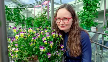 300 видов растений: москвичи выбрали самую атмосферную оранжерею столицы