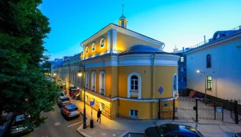 Здание на Большой Садовой улице оборудовали архитектурно-художественной подсветкой