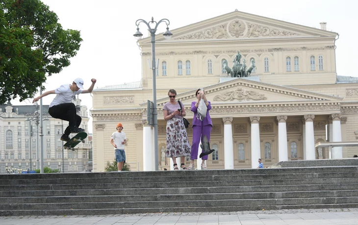 Синоптики пообещали москвичам теплую погоду без дождей 27 июня Синоптики пообещали москвичам теплую погоду без дождей 27 июня