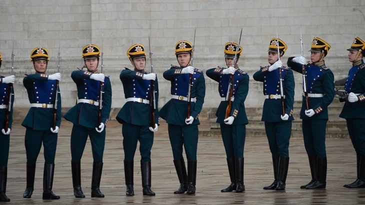 Сезон развода караулов стартует в Кремле 18 апреля Сезон развода караулов стартует в Кремле 18 апреля