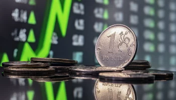 Экономист Голубовский спрогнозировал укрепление рубля в конце февраля