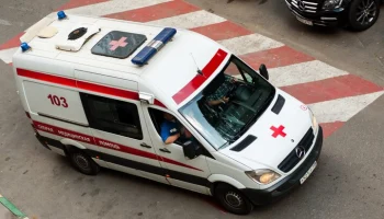 РИА Новости: кишечная инфекция выявлена у 147 рабочих в Москве после обеда от "ЕниДем"