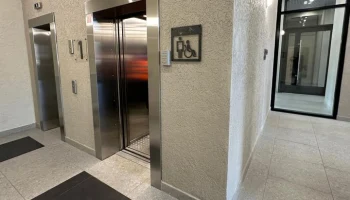 Сергей Собянин рассказал о создании безбарьерной среды в домах по реновации