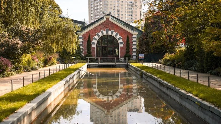 Оранжереи "Аптекарского огорода" будут временно закрыты для посещения 9–13 сентября Оранжереи "Аптекарского огорода" будут временно закрыты для посещения 9–13 сентября