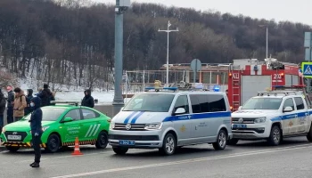 Госавтоинспекция подтвердила гибель водителя после падения машины в Москву-реку