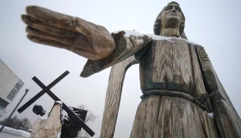 Началось перемещение скульптур &laquo;Музеона&raquo; из открытой экспозиции для реставрации