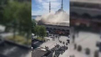 РИА Новости: пожар на Египетском рынке в центре Стамбула потушили