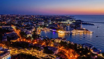 В части Севастополя нарушено электроснабжение из-за падения обломков БПЛА на подстанцию