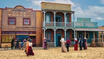 Стать супергероем можно на новой экскурсии для детей в кинопарке "Москино"