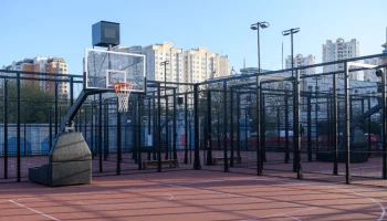 Баскетбол на улицах города: фестиваль &laquo;Лето в Москве&raquo; открыл для жителей столицы возможности стритбо