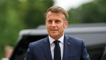 Макрон провел телефонный разговор с Зеленским