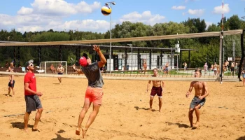 На городских пляжах Москвы в выходные будут проходить бесплатные тренировки