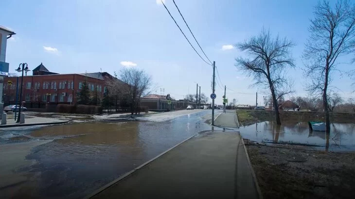 Уровень воды в реке Урал у Оренбурга снизился до 1 109 сантиметров Уровень воды в реке Урал у Оренбурга снизился до 1 109 сантиметров