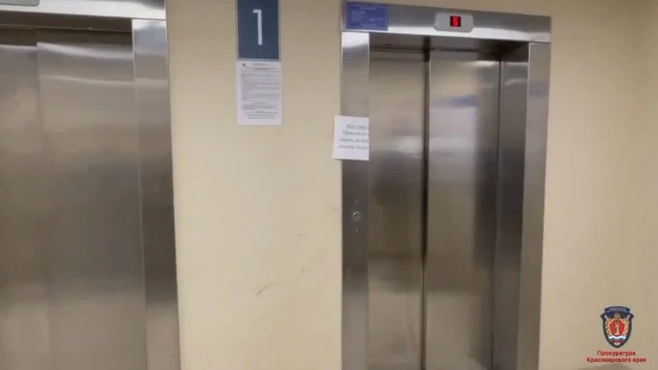 Девочка пострадала при падении лифта в Красноярске Девочка пострадала при падении лифта в Красноярске