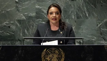 Вертолет с президентом Гондураса на борту совершил аварийную посадку в джунглях