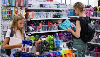 Маркетолог Новиков заявил о подорожании школьных товаров на 25&ndash;30% в России в 2025 году